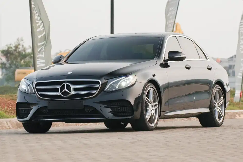 Classy ProMax! Mercedes Benz E300 AMG Line 2017 Warranty! 530i 520i x5
