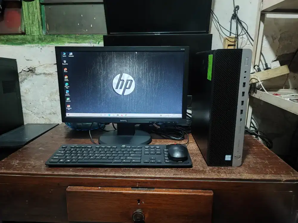 Full Set Core i3-8100 / SSD 120GB / Ram 8GB DDR4 / Monitor 20inc