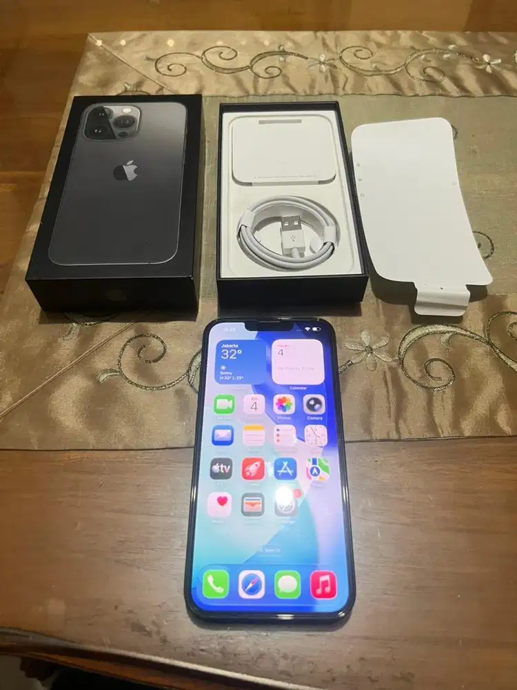 Iphone 13Pro 128GB IBOX Fullset Mulus Normal Pemakaian Pribadi (NETT)