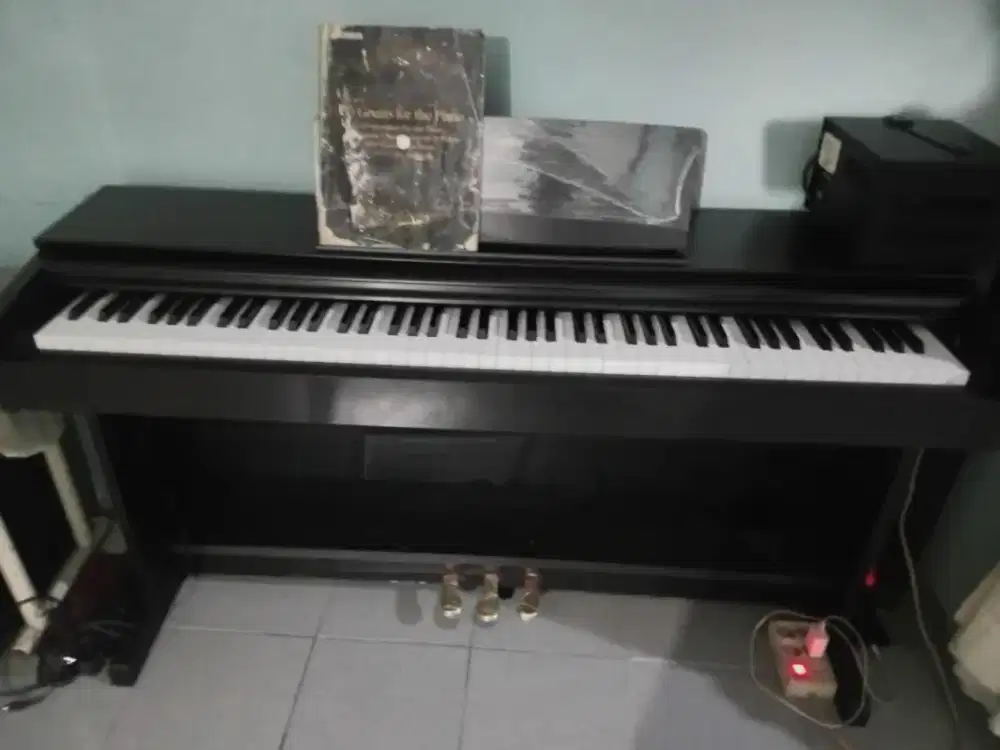 Yamaha YDP 103 piano digital