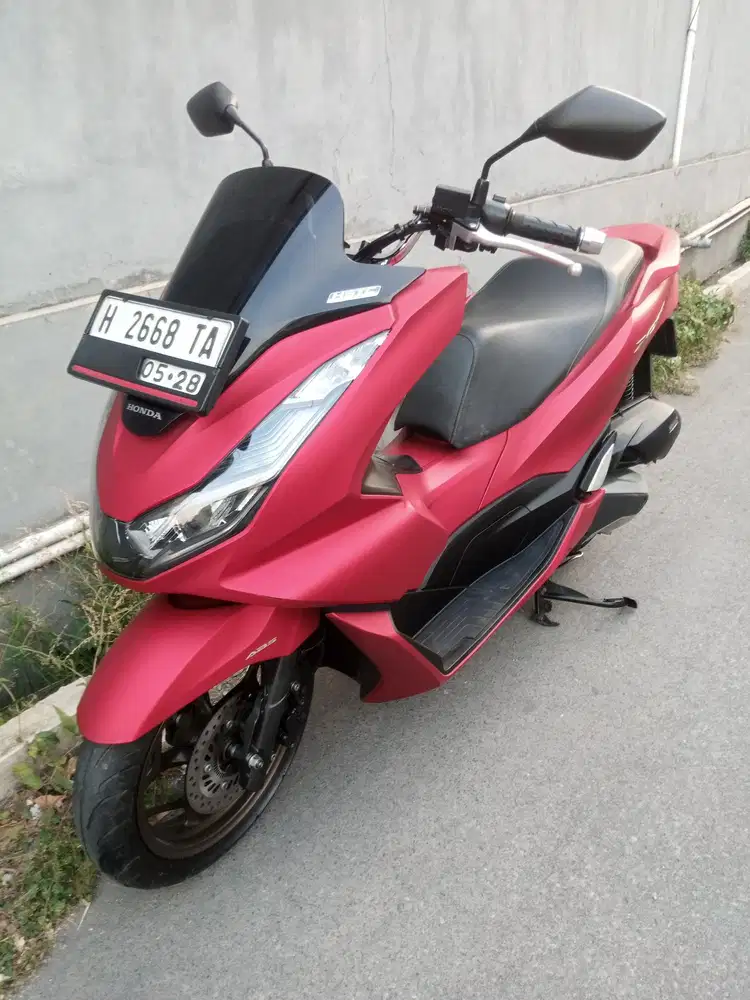 Honda PCX ABS 2023 merah dob