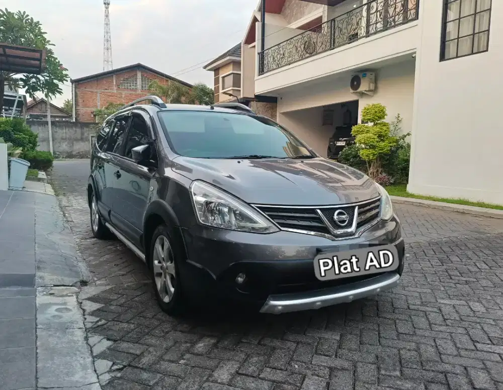Livina X Gear 3 Baris Matic Abu-abu 2014