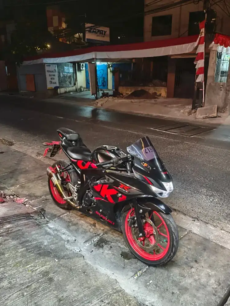 Jual motor gsx tahun 2018