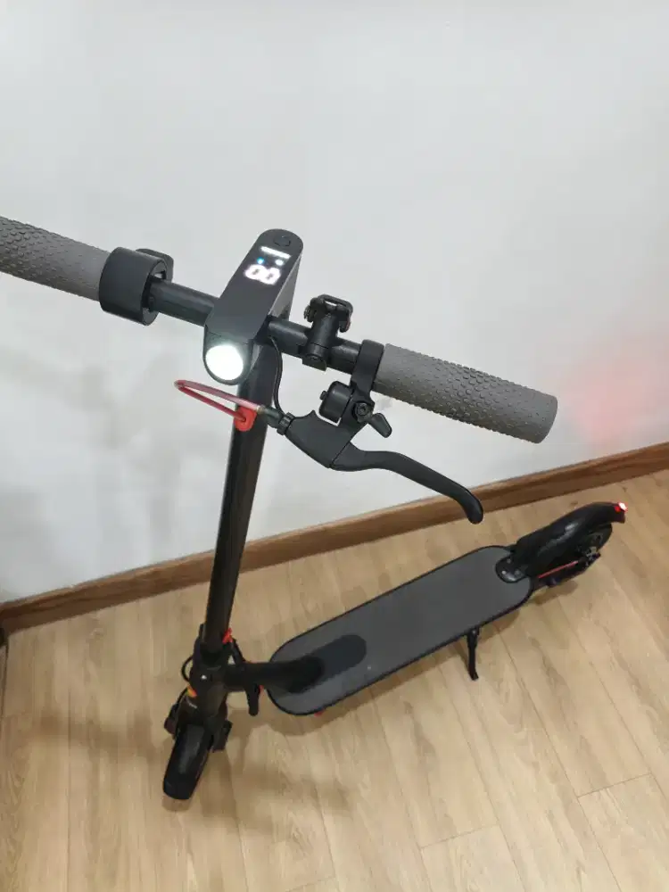 Skuter / Scooter Electric 8,5inci 7,8AH - DIJUAL MURAH kondisi top!