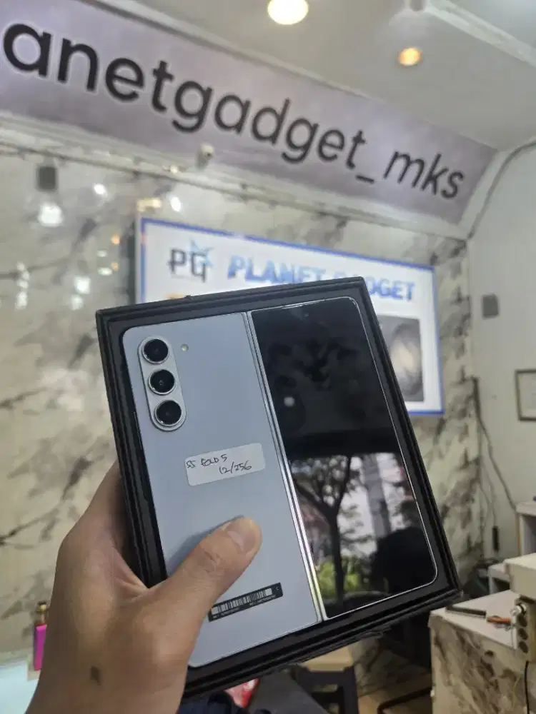 Samsung fold 5 12/256