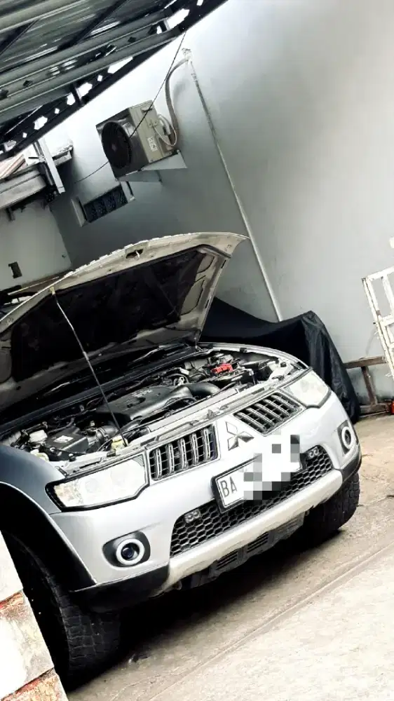 Pajero sport  At
