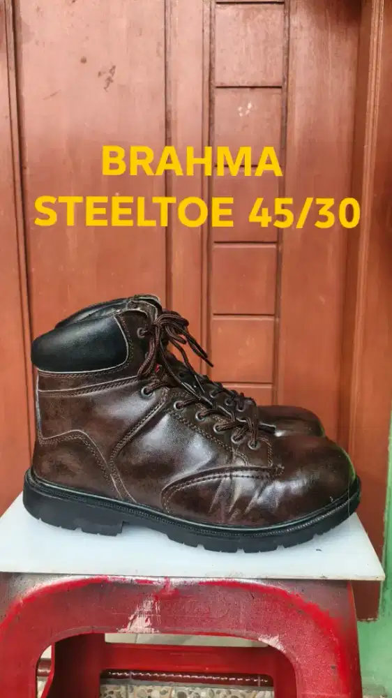 Sepatu boots 45-46