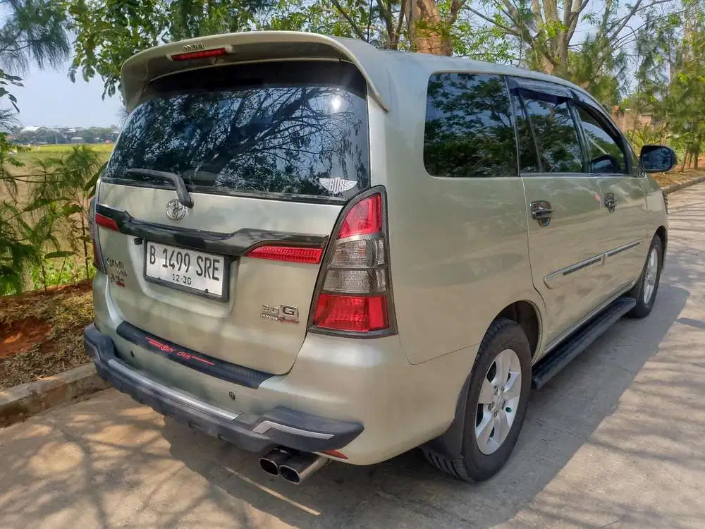 Inova G tahun 2012 matic sehat