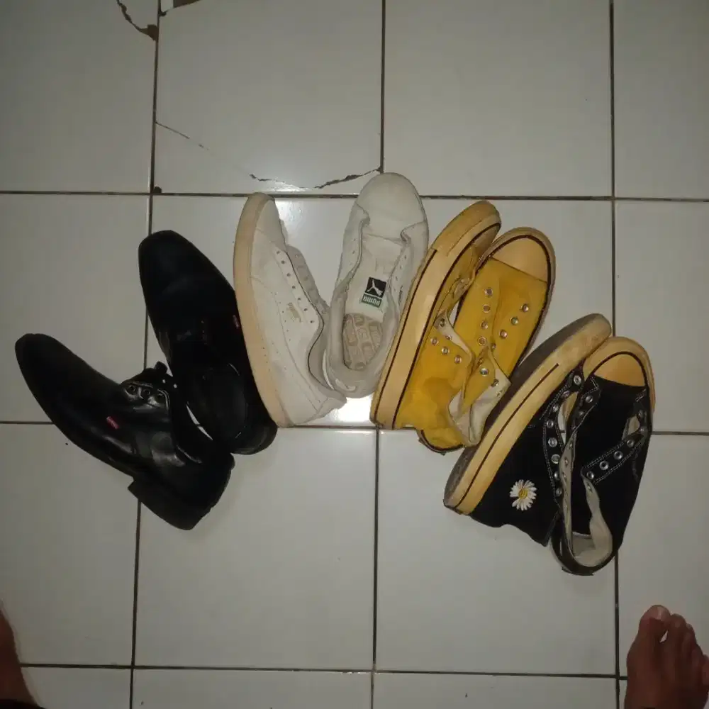 1 pasang 50rb,ada pantofel,puma, konversi 2