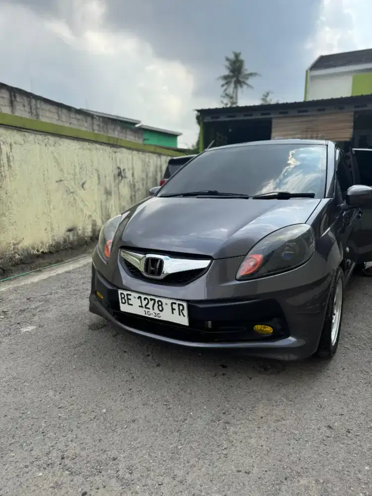 Honda brio 1.2  E MT 2015