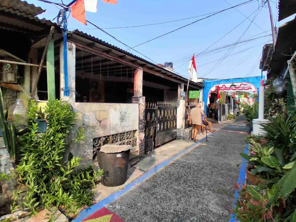 DI JUAL RUMAH PERUMNAS DEPOK 2 TENGAH AKSES MOBIL