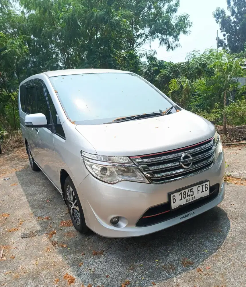 2017 Nissan Serena 2.0 Matic 4x2;