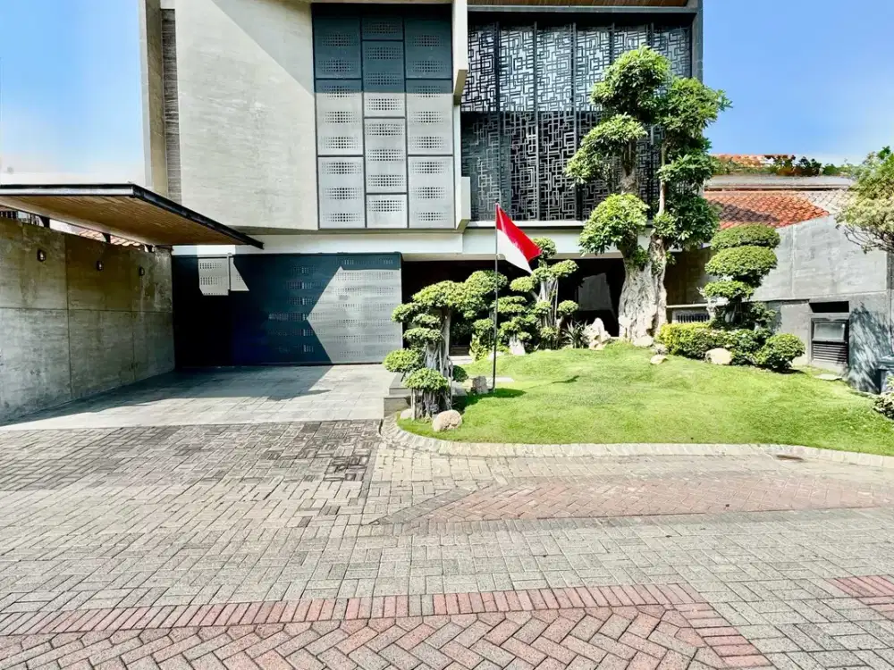 DIJUAL RUMAH CRYSTAL GOLF CITRALAND MODERN INDUSTRIAL KONTEMPORER 3KT 2LT