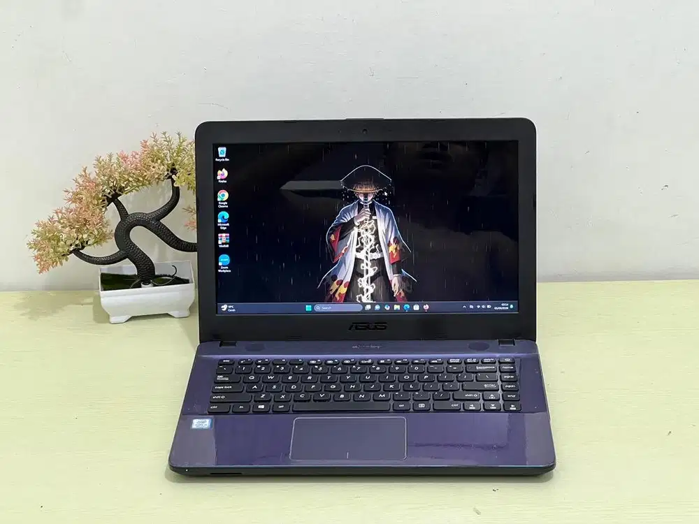 Asus VivoBook X441UAR I3-8130U RAM 8 SSD 256 GB Garansi 1 Bulan
