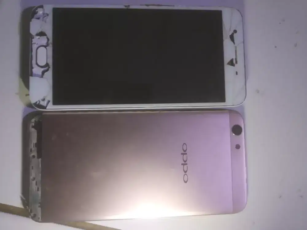 Oppo  F1S & Samsung J5