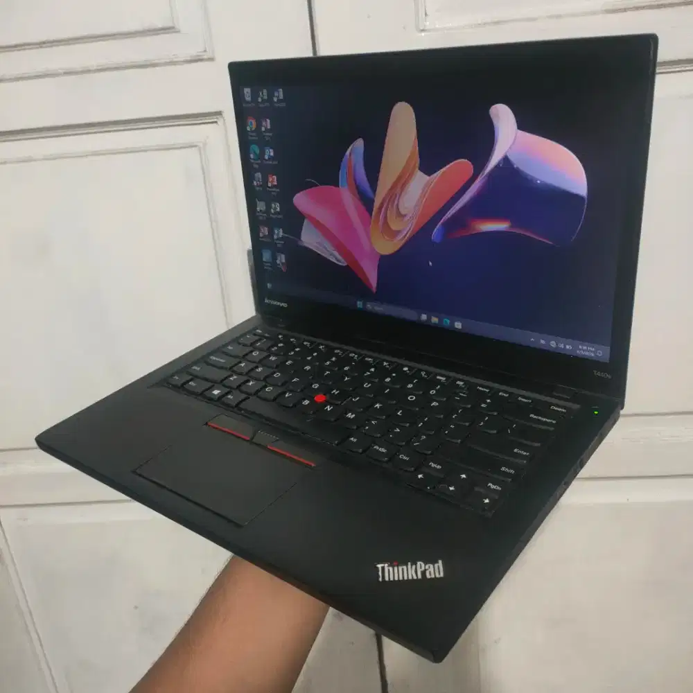 Lenovo Thinkpad T440S Core i5 4300U Ram 8GB SSD 128GB