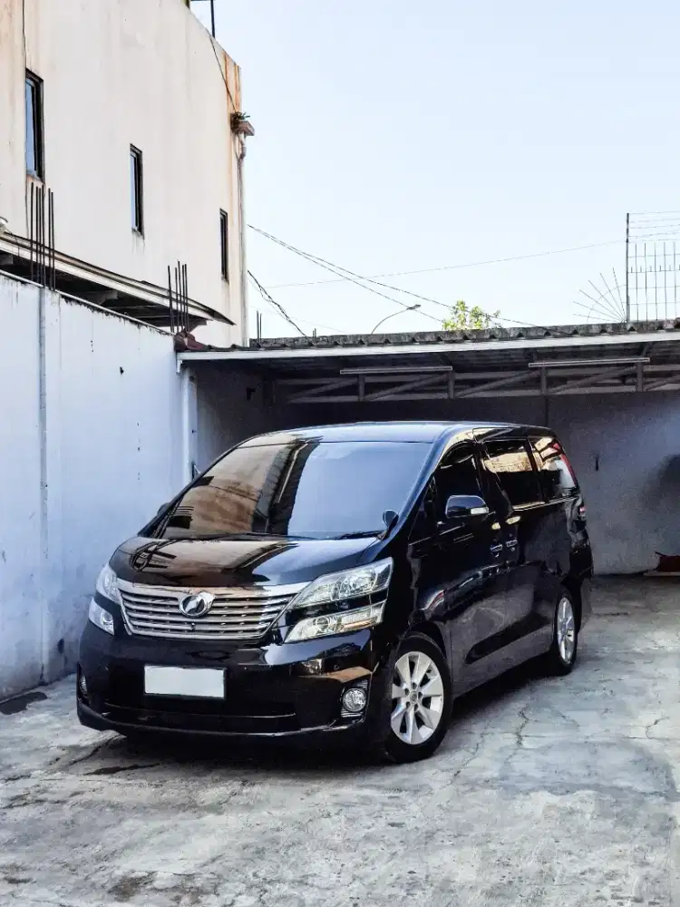 Toyota Vellfire Q V6 2009 Low km