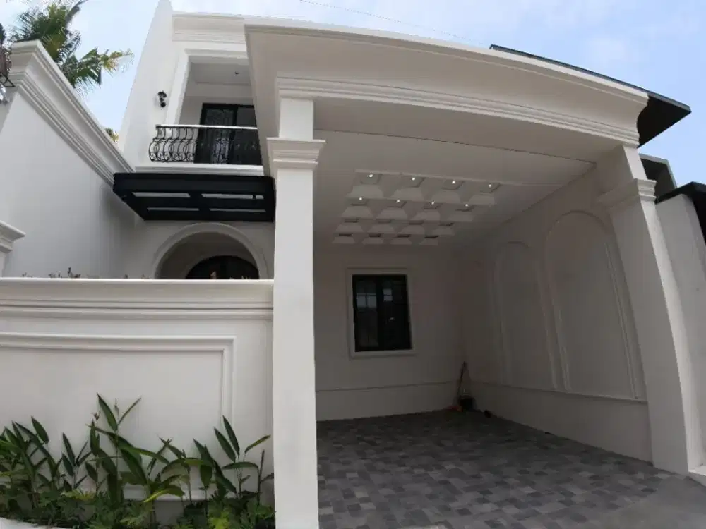 Rumah Mewah 2 Lantai Jalan Utama Jalan Tajem Maguwoharjo Sleman