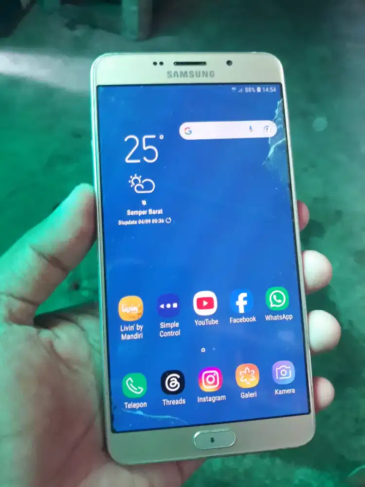 Samsung A9 pro | snapdragon (gaming)