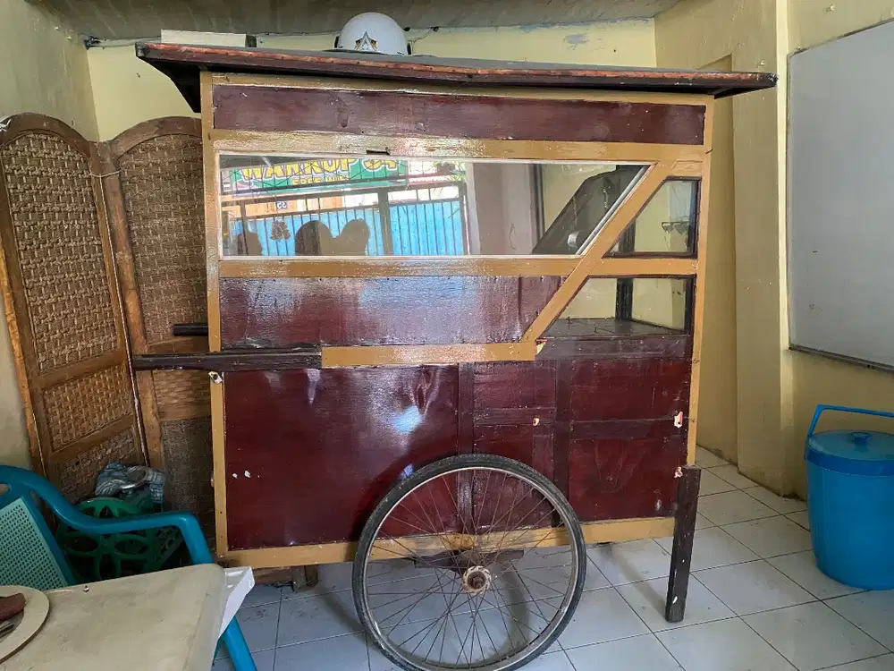 Dijual Gerobak atau Rombong Bekas Jualan Soto