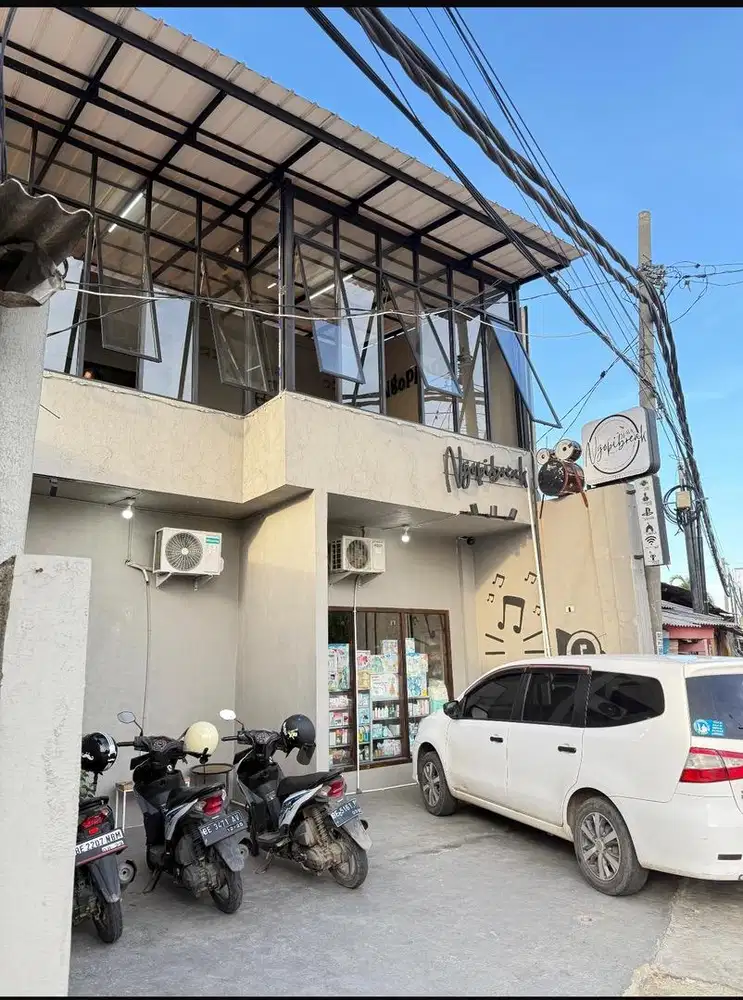 Disewakan 1,5 ruko 2 lantai