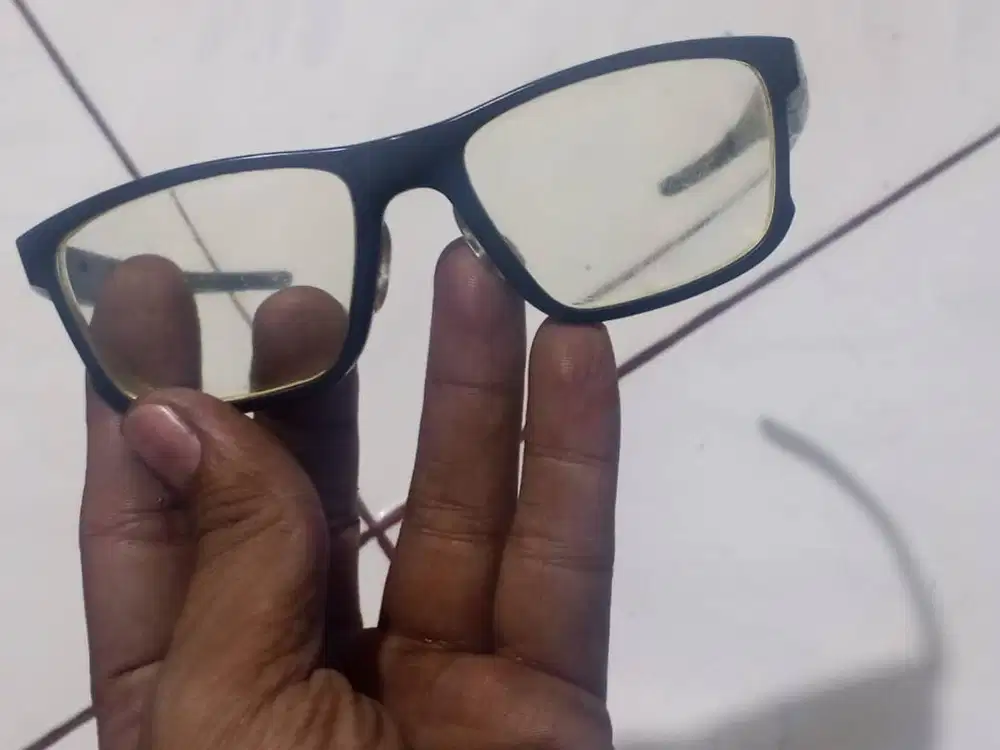 Di jual frame kacamata oukley original
