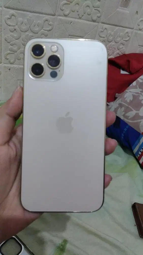 iphone 12  pro 128 inter