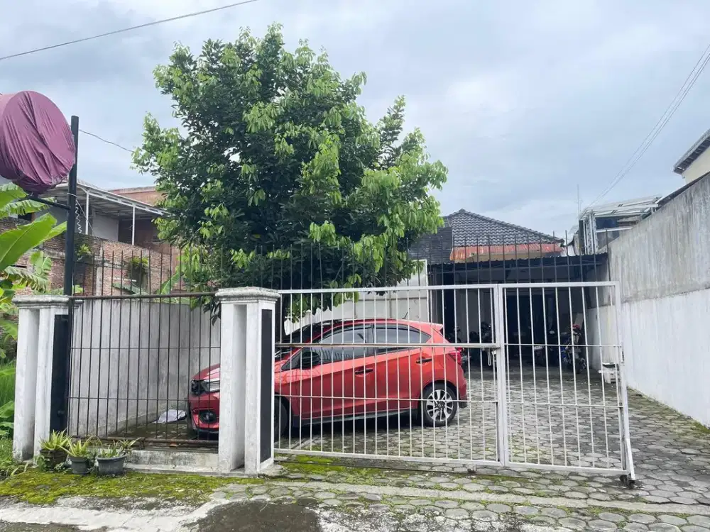 Rumah Siap Huni Halaman Luas di Condongcatur Depok Sleman Jogja