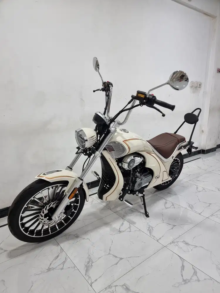 KM 200 PERAK ! Keeway Gleiten 125 LED Fi 2026 bln 7 Like new
