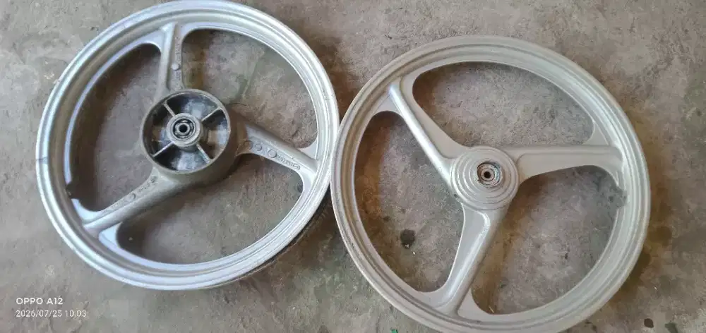 Di jual velg bekas