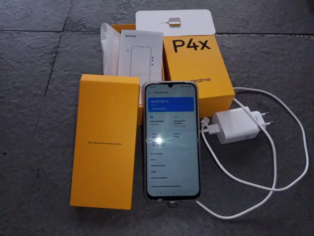 ReaLme P4x 4+8/128