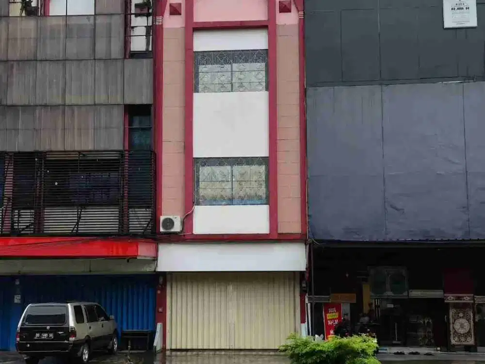 Ruko jl Boulevard Panakukang Makassar dekat pettarani pengayoman hertasning