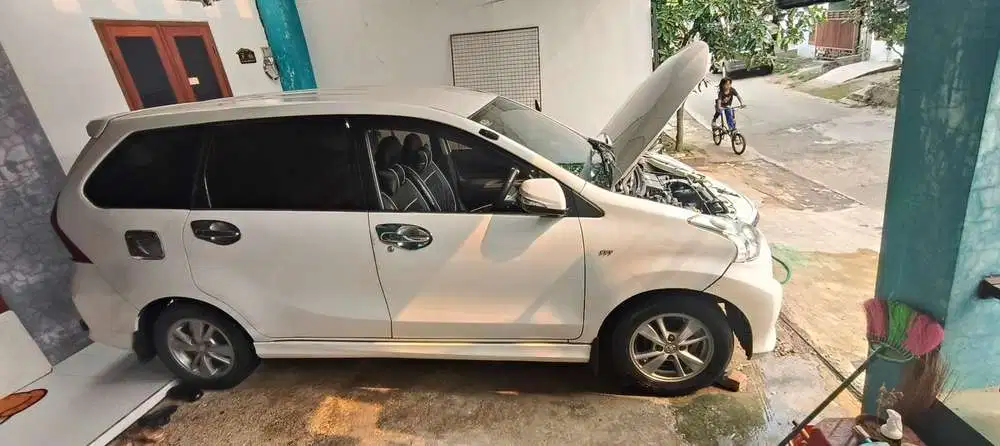 Toyota Avanza 2012 Bensin