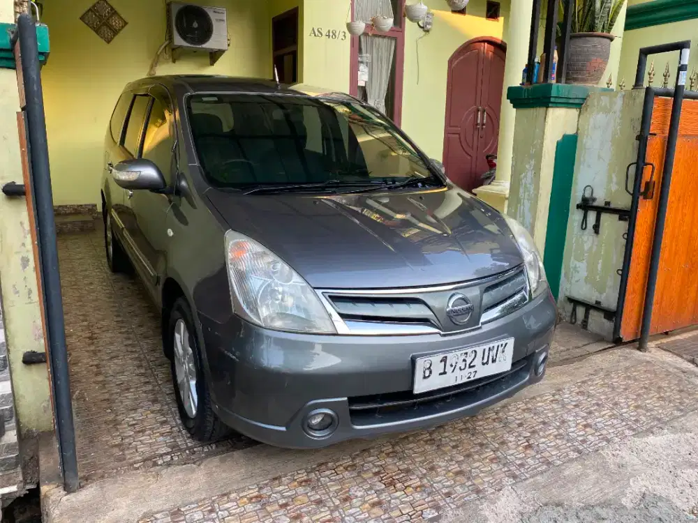 Dijual Grand Livina 1.5 SV Metic 2012