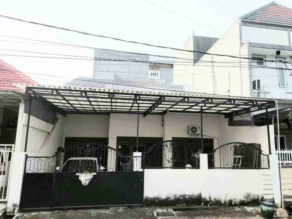 Dijual Rumah Siap Huni di Taman Pondok Indah, Wiyung, Surabaya Barat