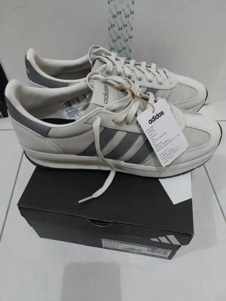 Adidas run 70s original size 44