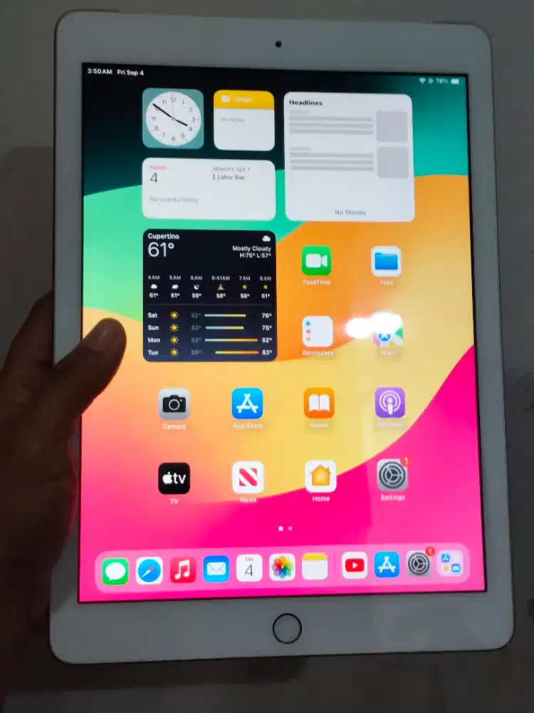 Apple Ipad GEN 6, 128 Gb, Ibox (All Operator/Bisa Kartu) Bs DiCek,