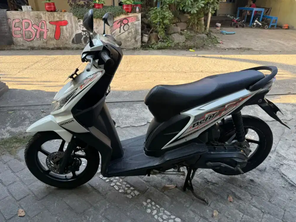 Honda beat THN 2011 plat AB Bantul