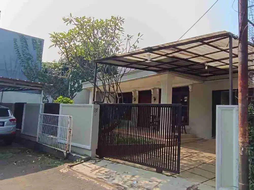 Di jual rumah asri di bukit cinere depok