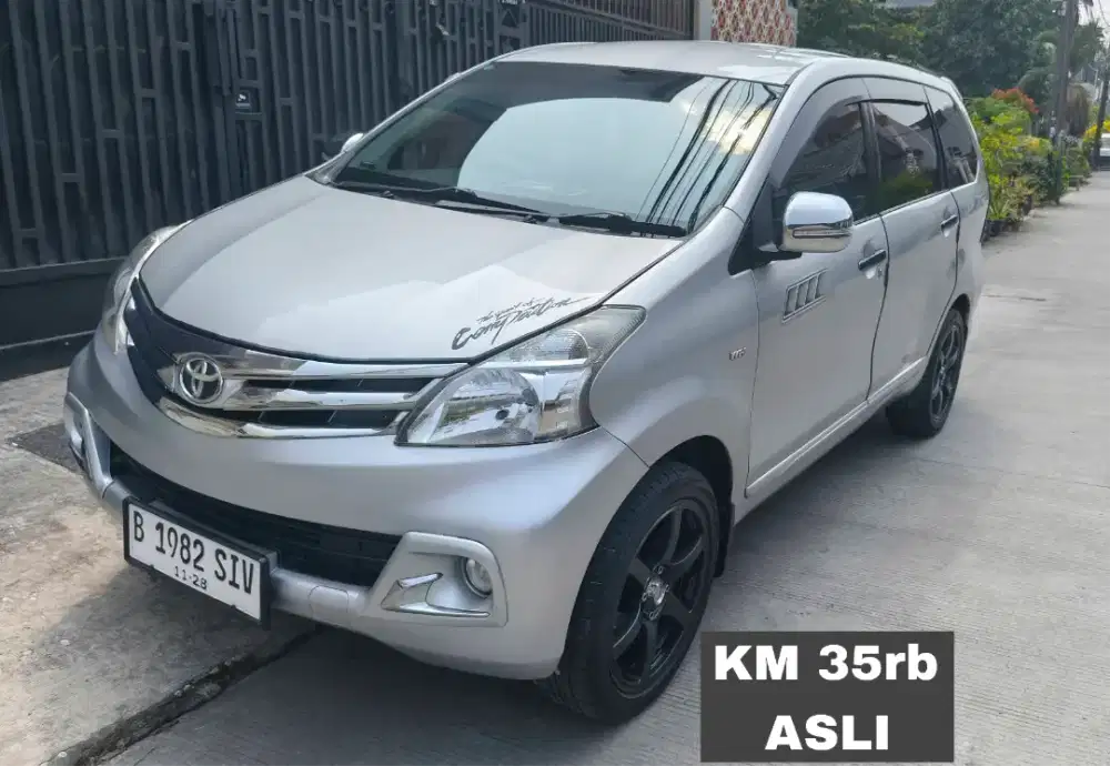 Toyota Avanza G manual 2014 low KM