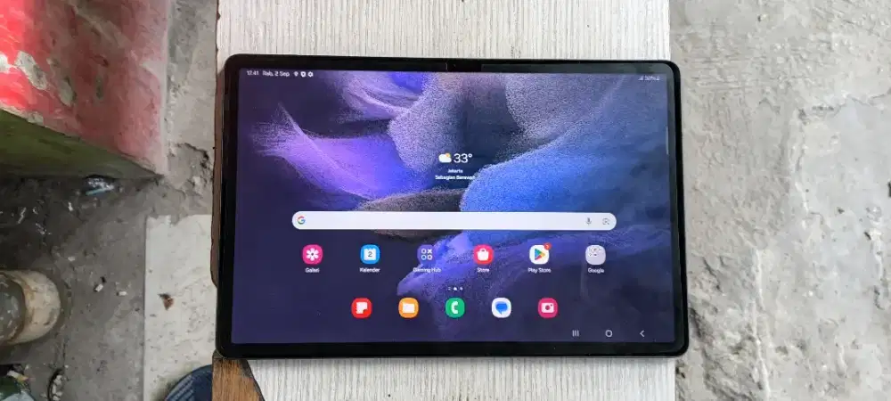 Tablet samsung s7 fe 5G kondisi barang bagus mulus normal semua