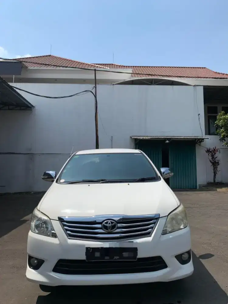 Toyota Kijang Innova 2.5 G Diesel AT 2012 Putih