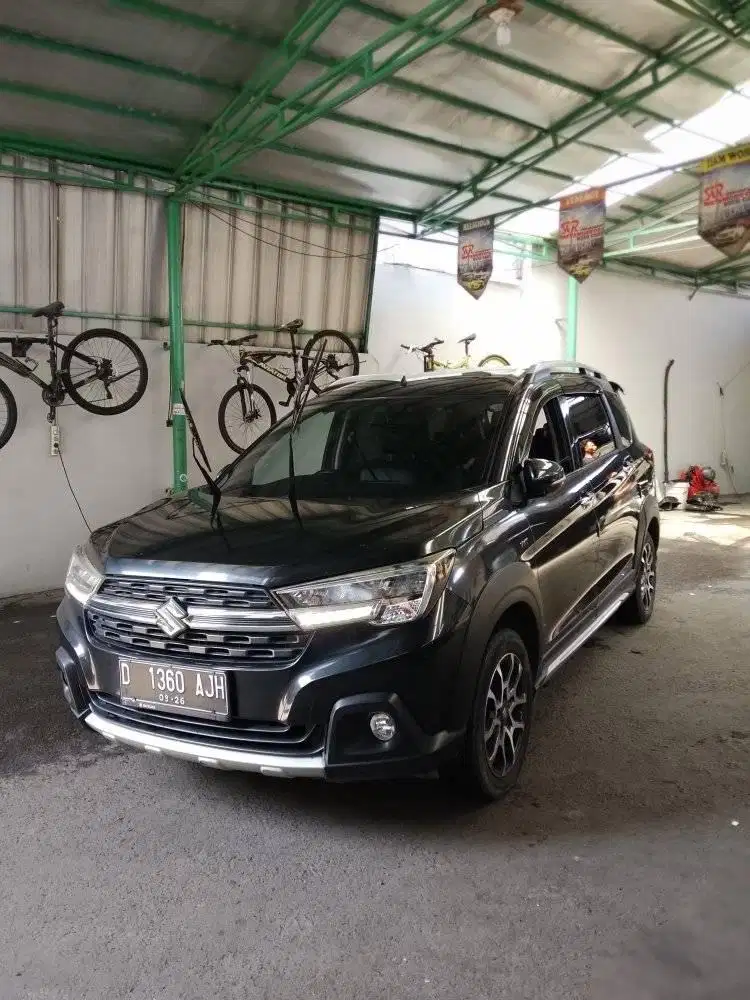 DP 20 Suzuki XL7 Alpha 1.5 AT 2021 Black Pearl