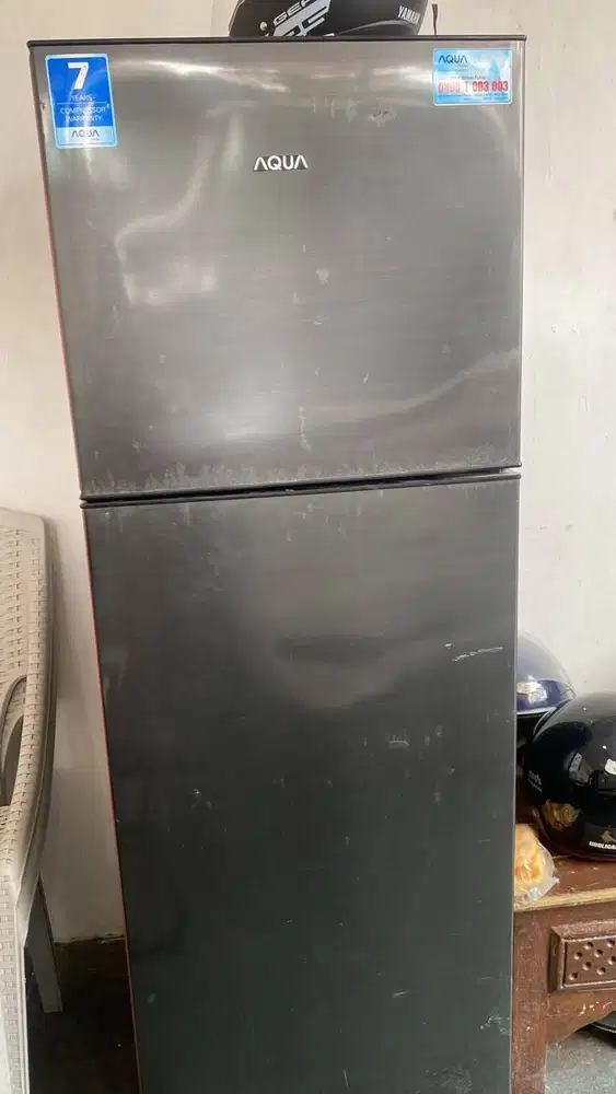 KULKAS BEKAS MERK AQUA 2 PINTU