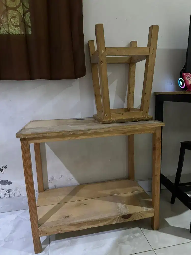 Meja kayu jati belanda