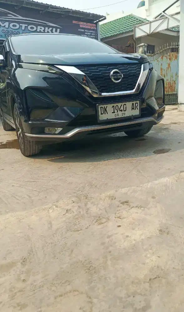 Nissan Livina Tipe VL
