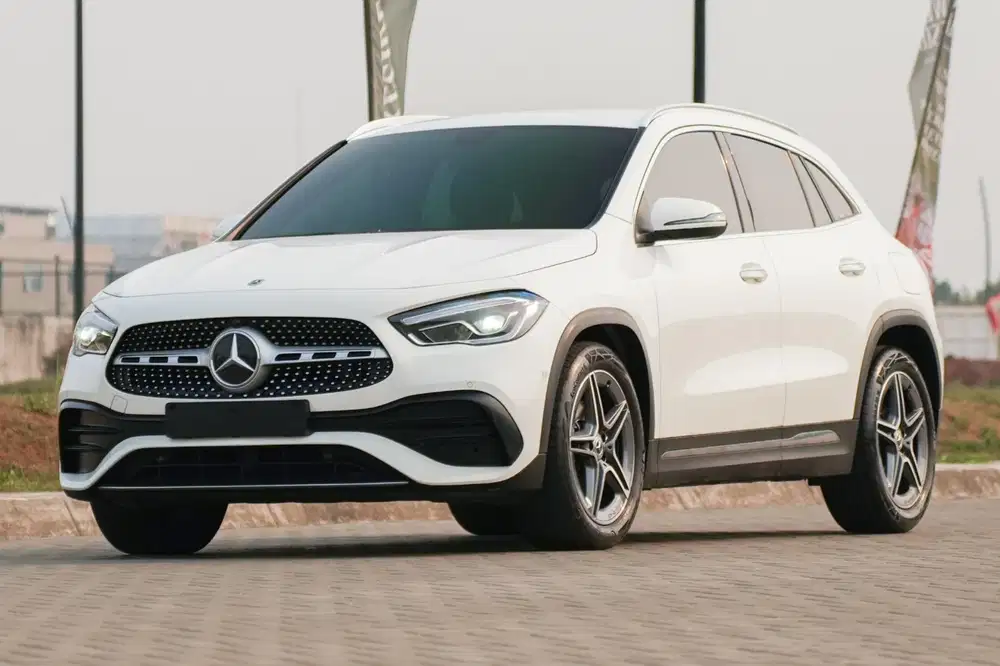 New Mercedes Benz GLA 200 GLA200 AMG 2022