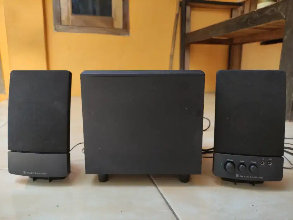 Altec lansing BXR1121