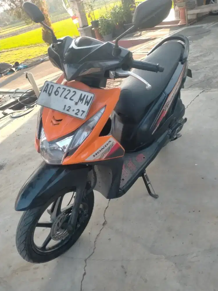 Beat injeksi 2013 irit mesin bagus ex cewek