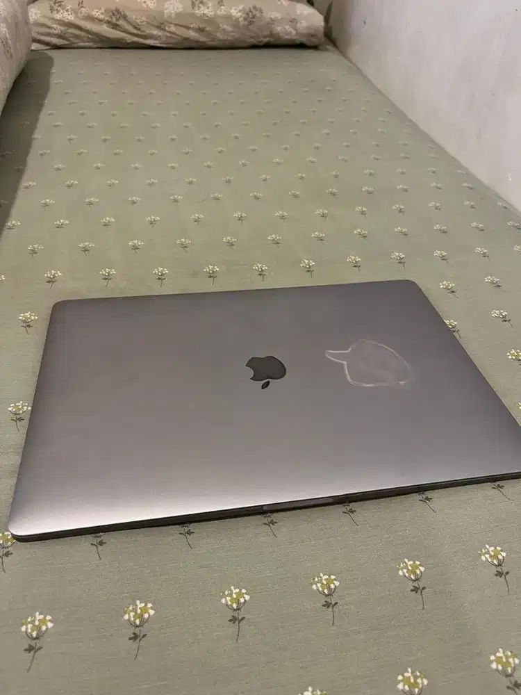 macbook pro retina 2016 i7 15inch 16gb 256gb dual vga touchbar